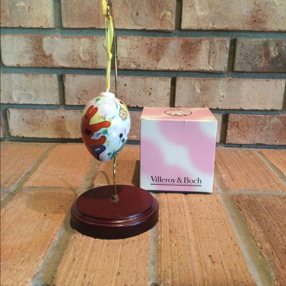 313. NWT VINTAGE VILLEROY AND BOCH PAINTED EGG - Picture 3 of 3